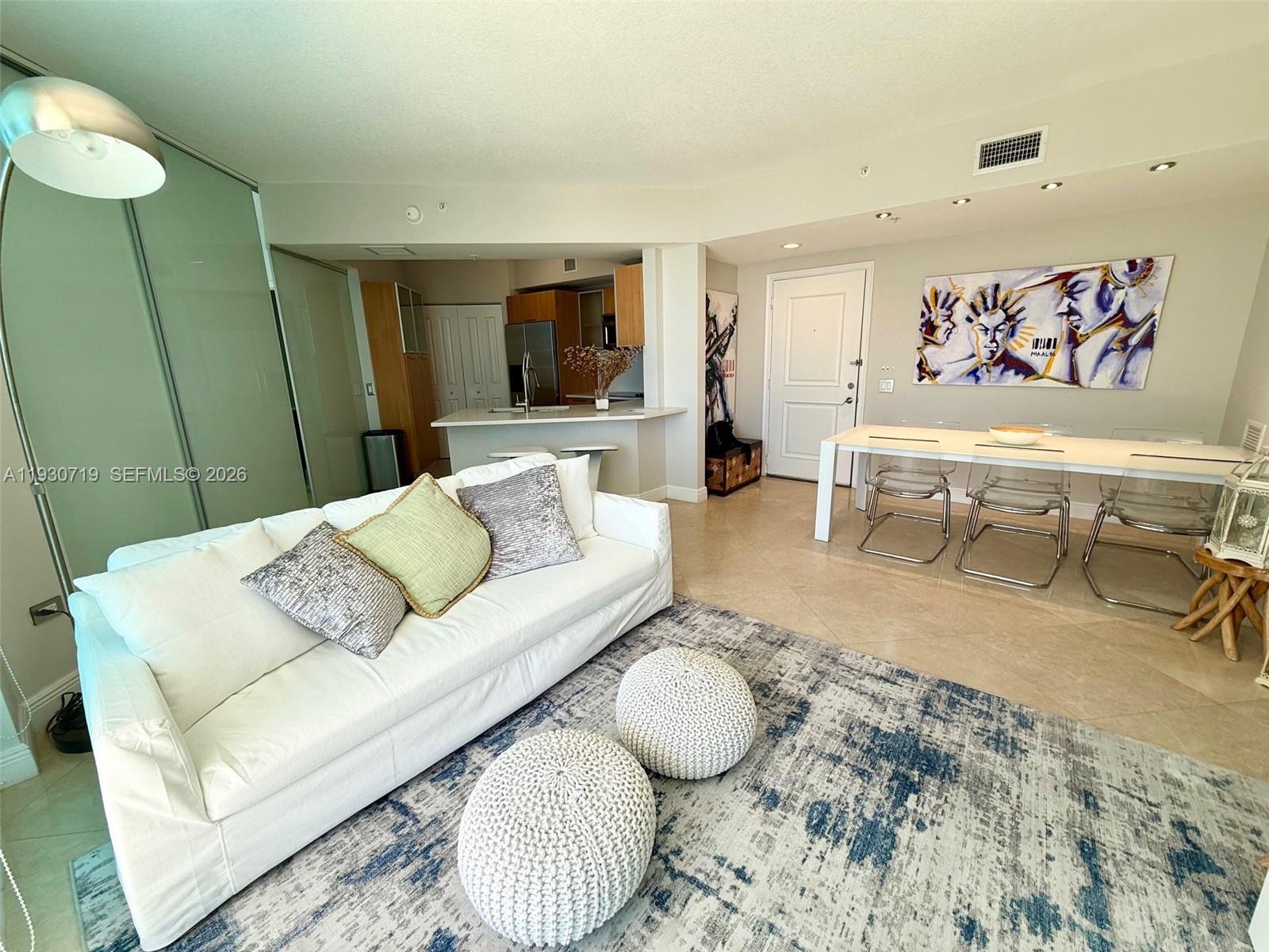 PLATINUM CONDO - Residential Lease