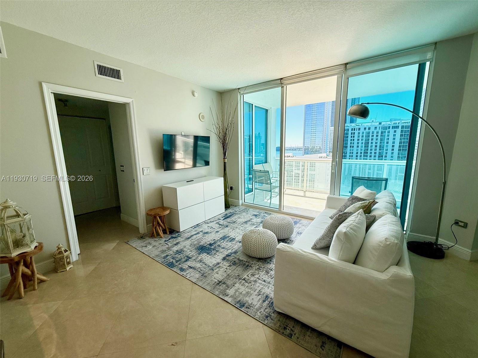 PLATINUM CONDO - Residential Lease