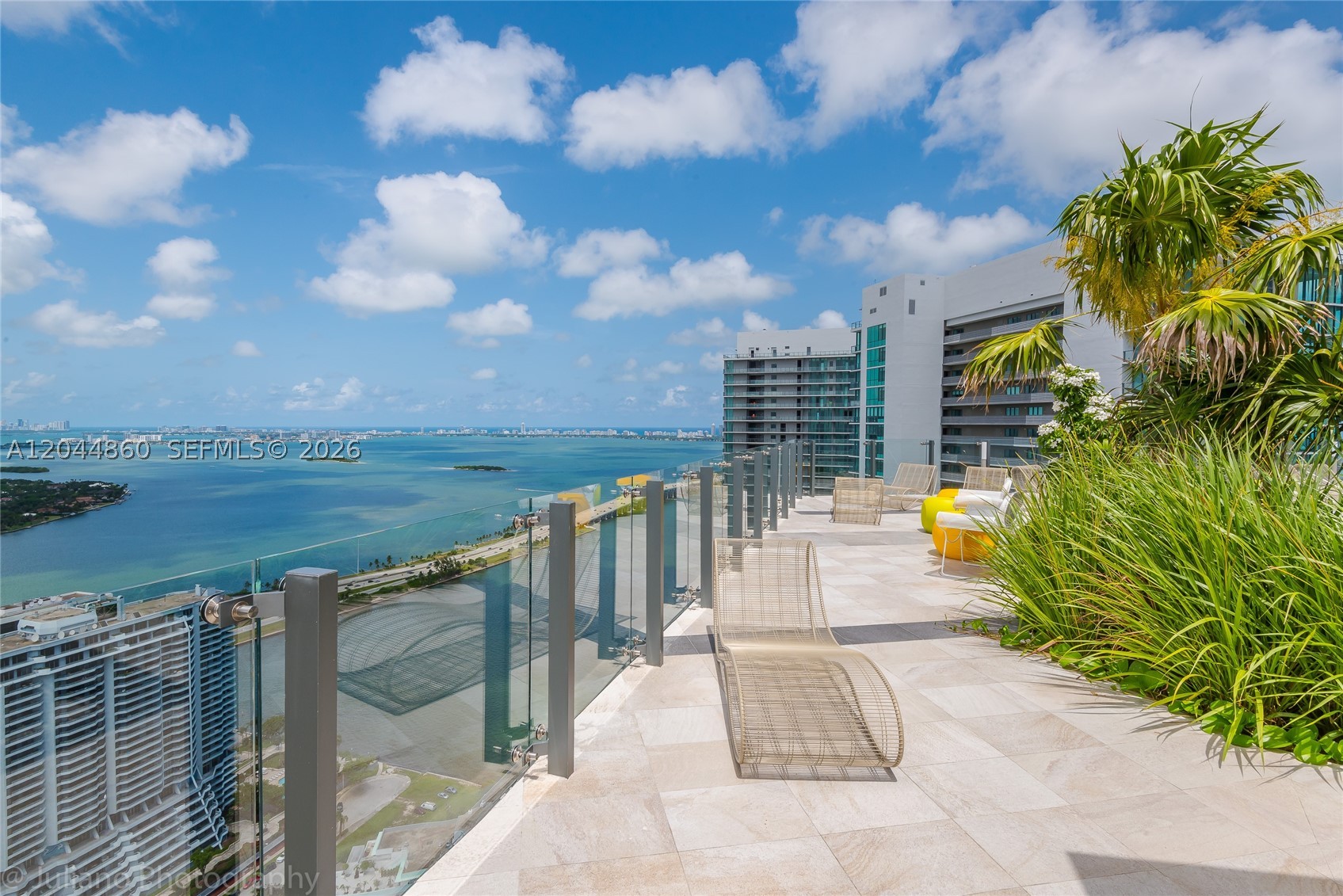 PARAISO BAYVIEWS CONDO - Residential
