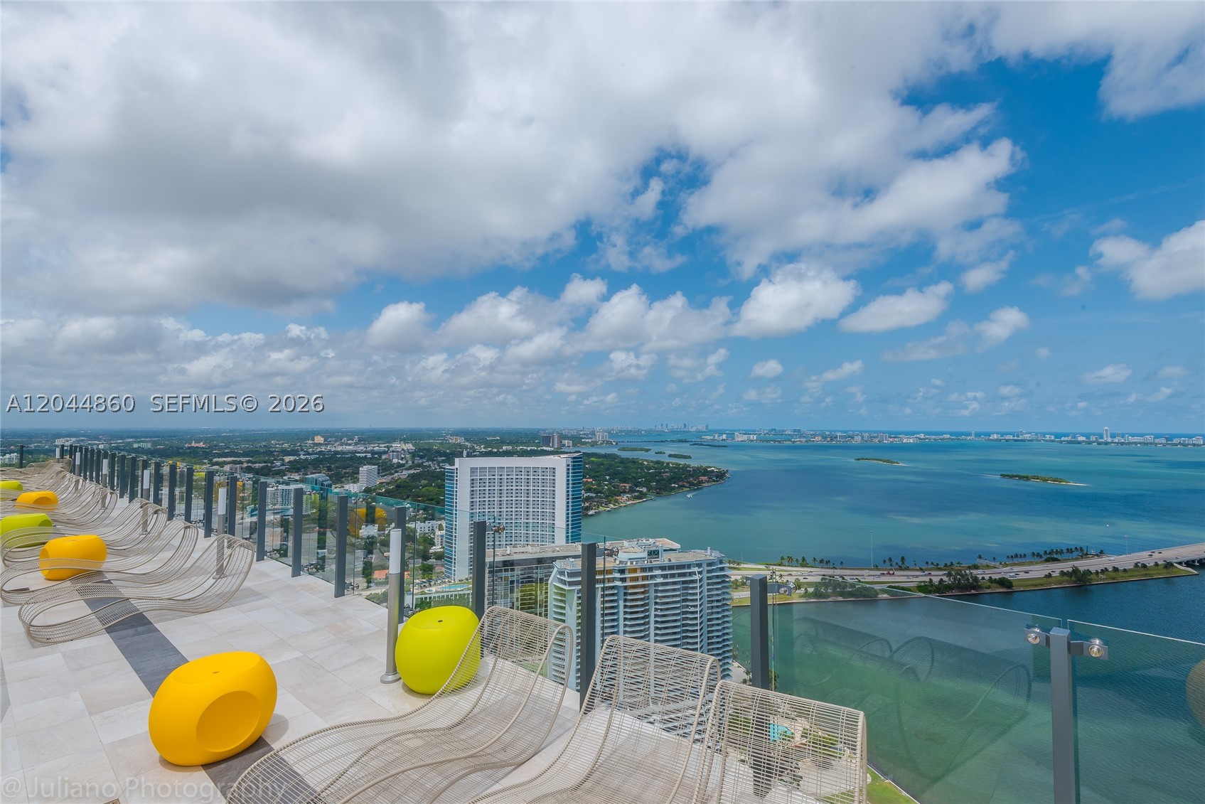 PARAISO BAYVIEWS CONDO - Residential