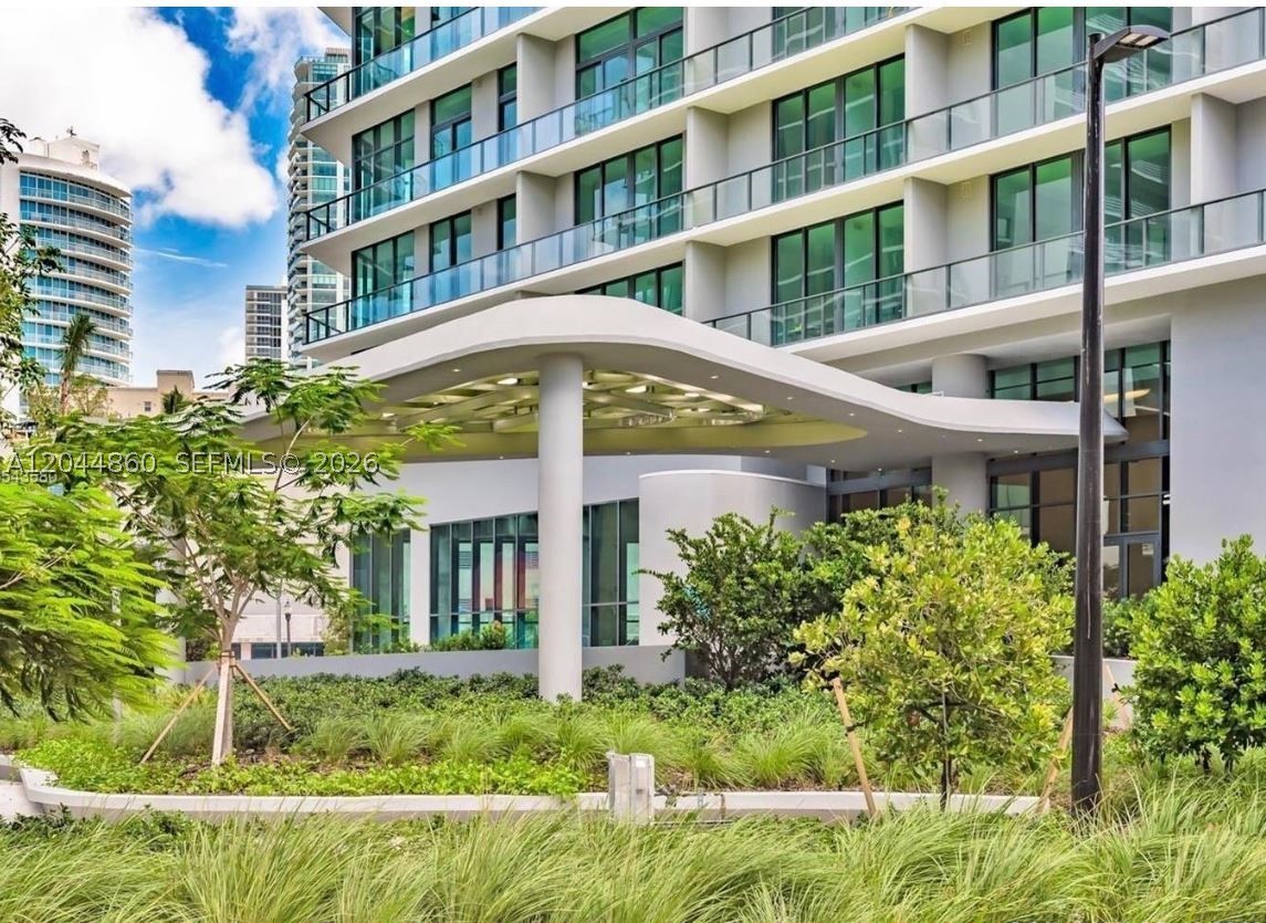 PARAISO BAYVIEWS CONDO - Residential