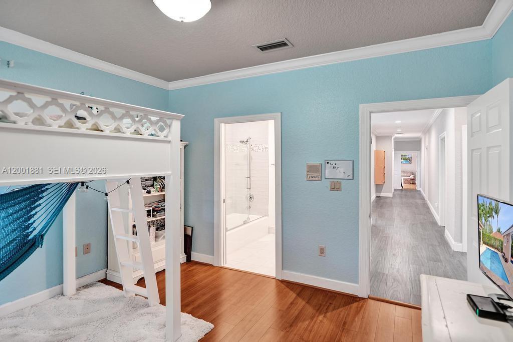 LANDINGS OF PARKLAND - Residential