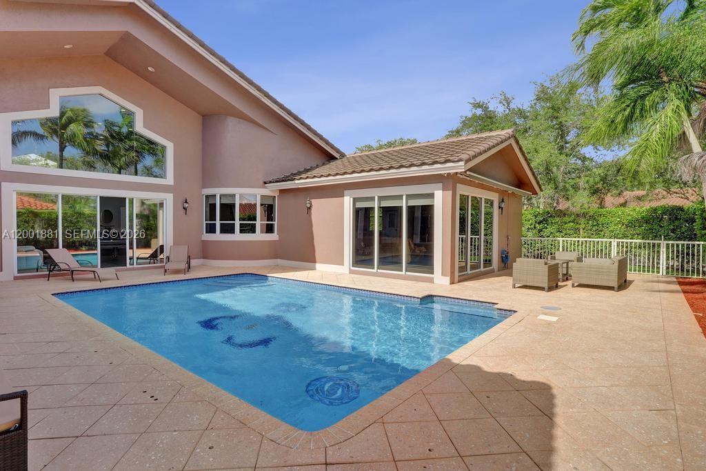 LANDINGS OF PARKLAND - Residential
