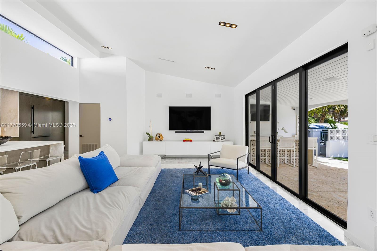 BISCAYNE POINT - Residential