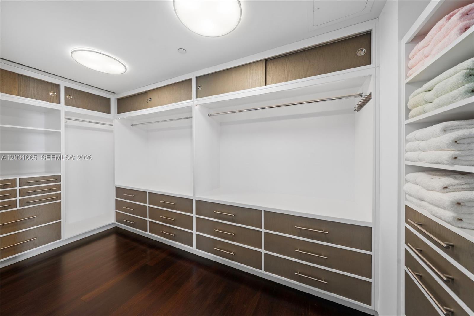 SANTA MARIA CONDO - Residential