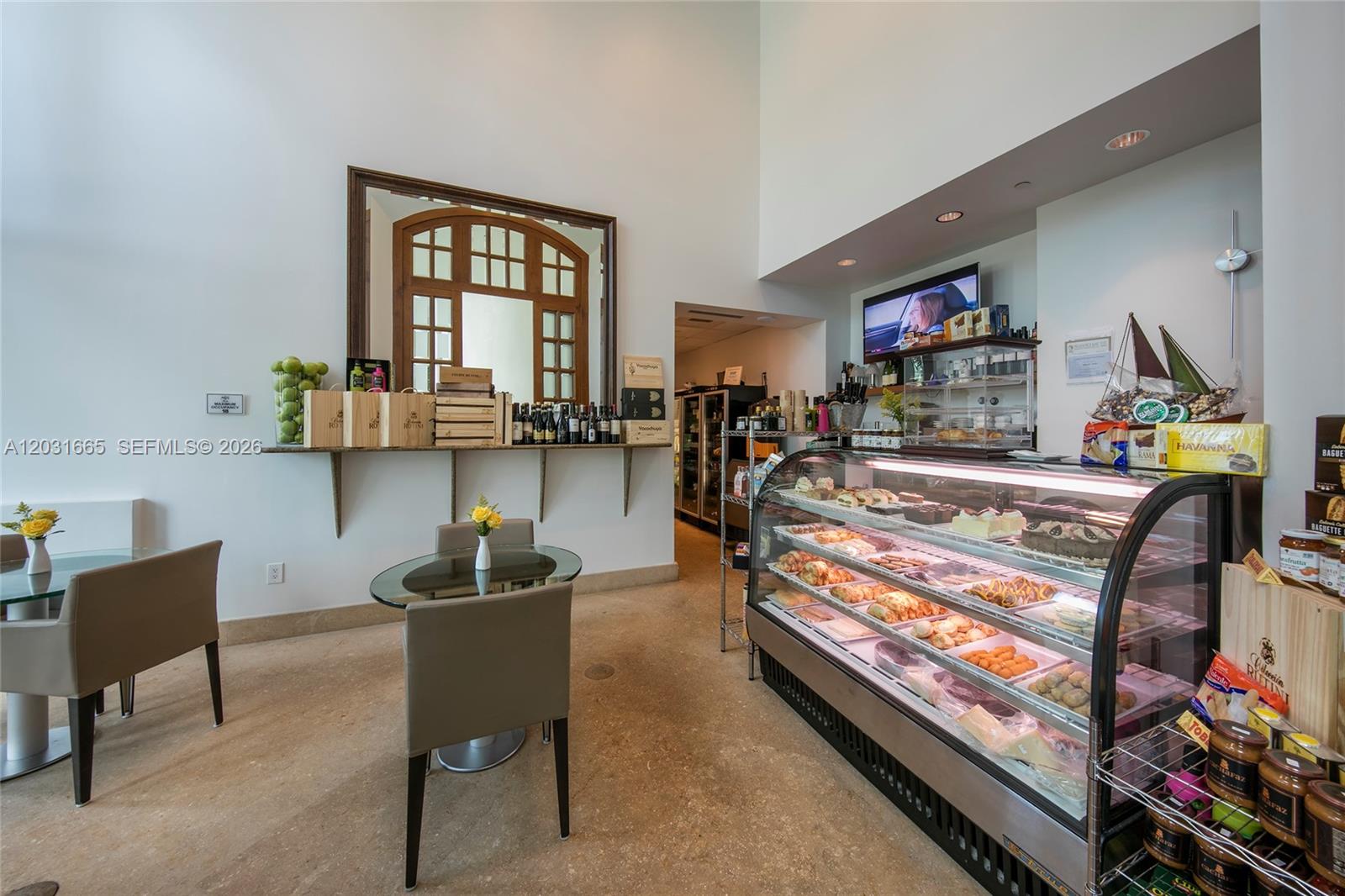 SANTA MARIA CONDO - Residential