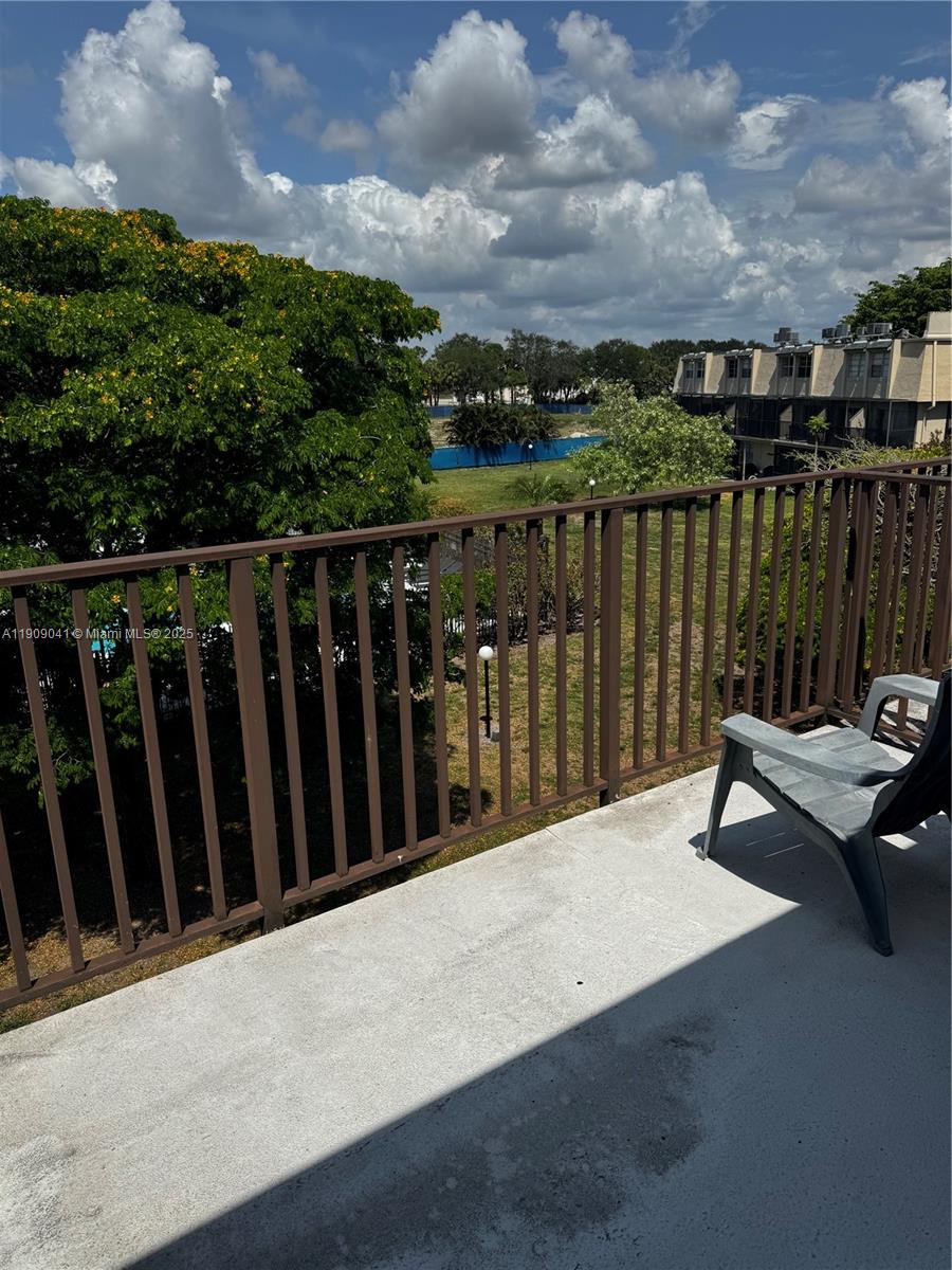 VILLAGE GREEN OF BOCA RAT - Residential