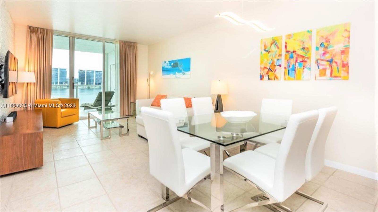 MARINA BAY CLUB CONDO HOT - Residential