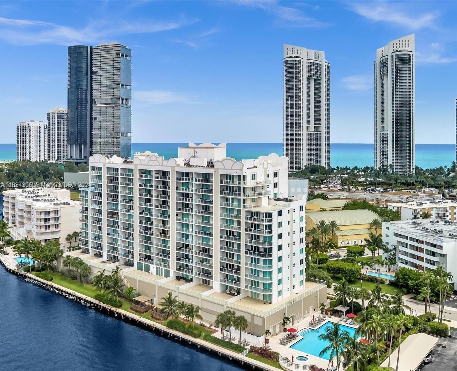 MARINA BAY CLUB CONDO HOT - Residential