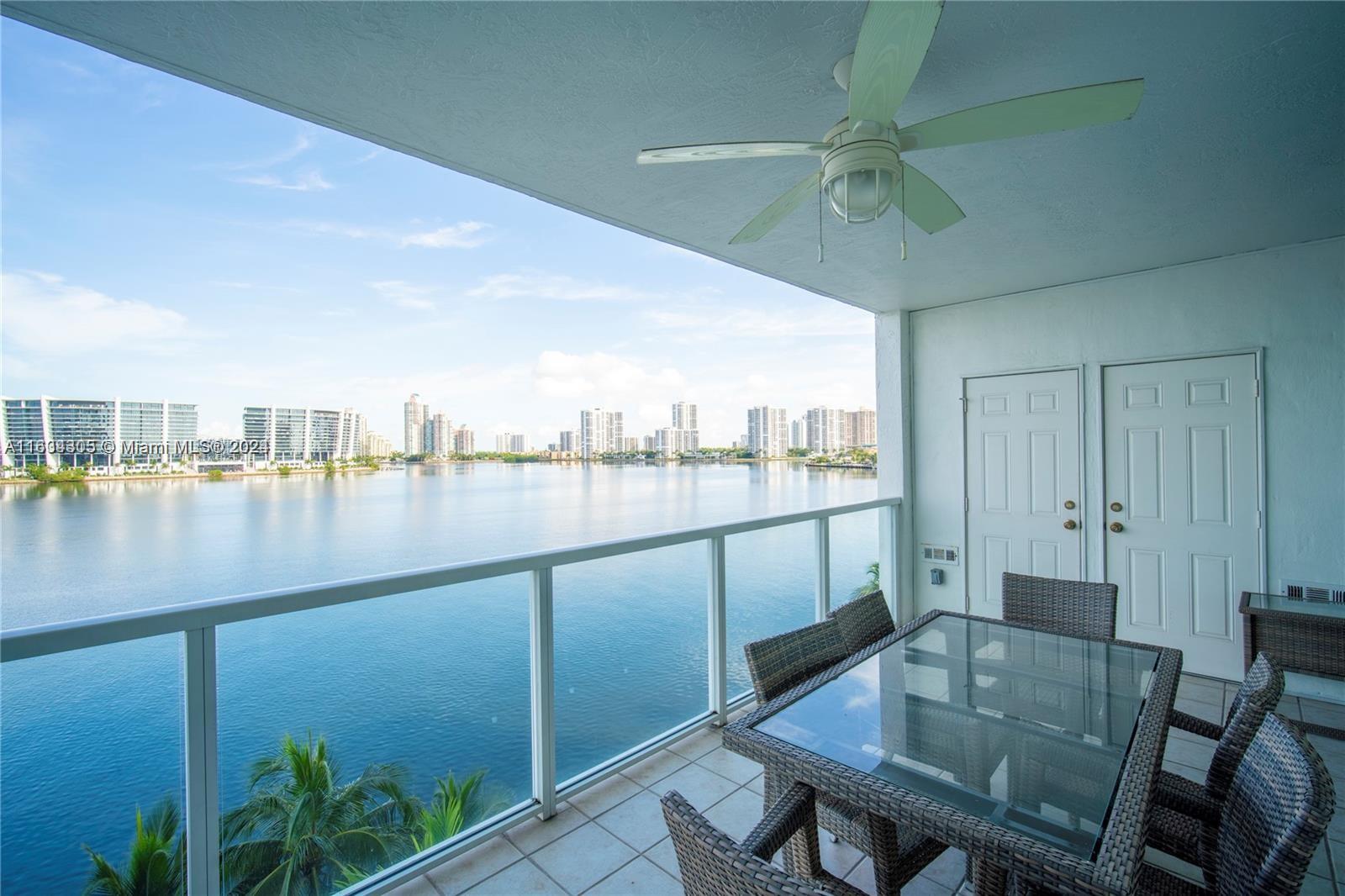 MARINA BAY CLUB CONDO HOT - Residential