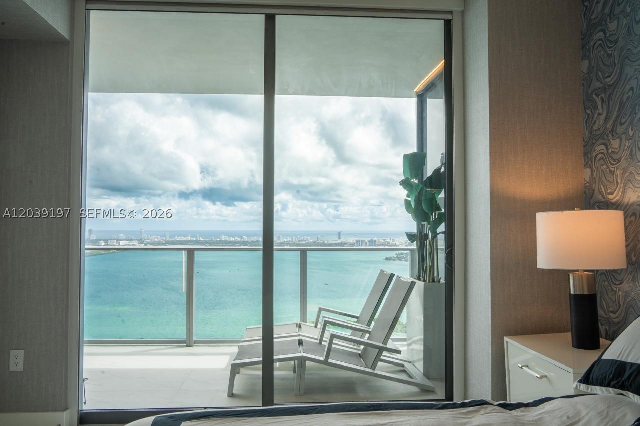 ARIA RESERVE SOUTH CONDO - Residential Lease