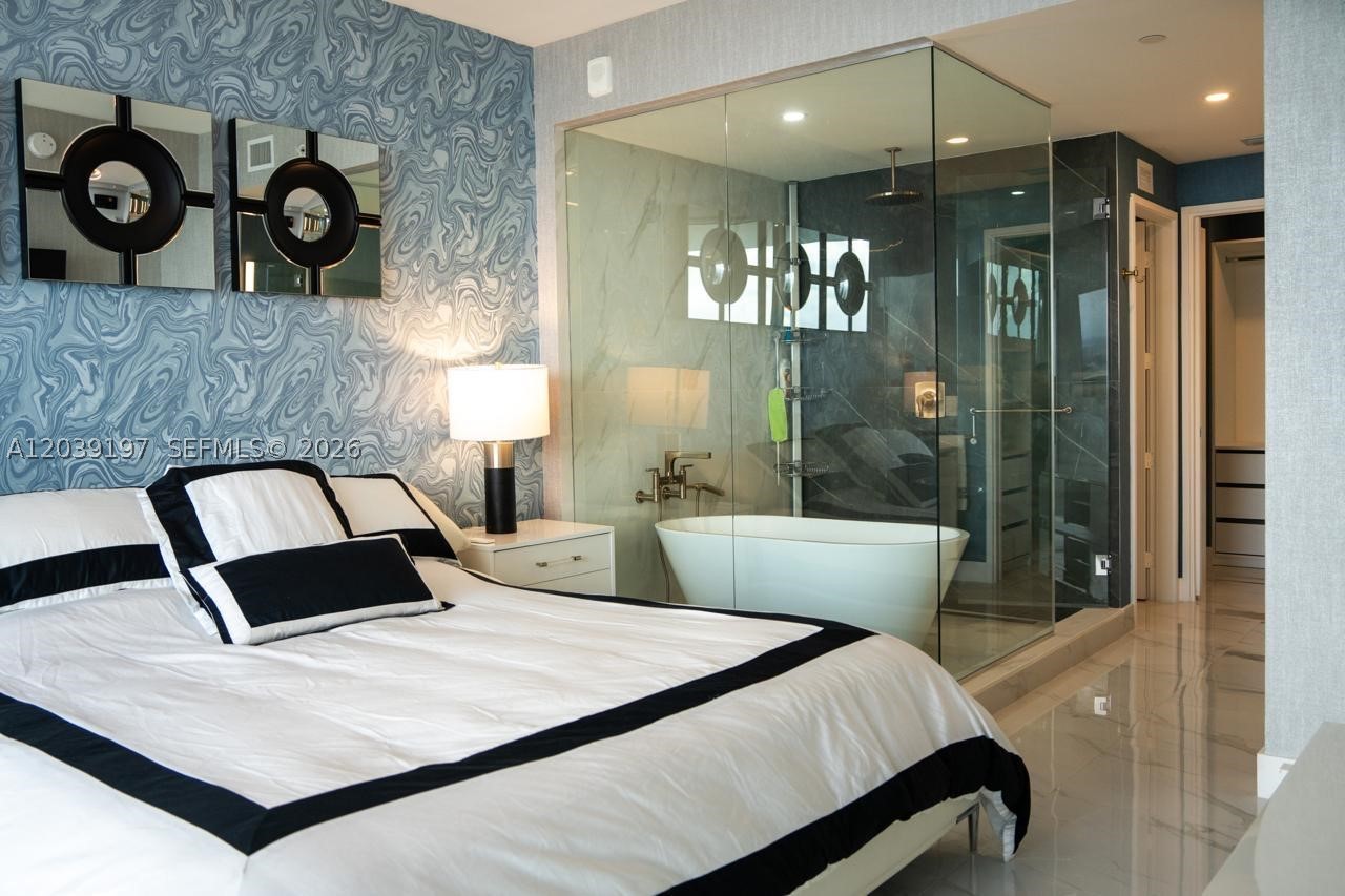 ARIA RESERVE SOUTH CONDO - Residential Lease
