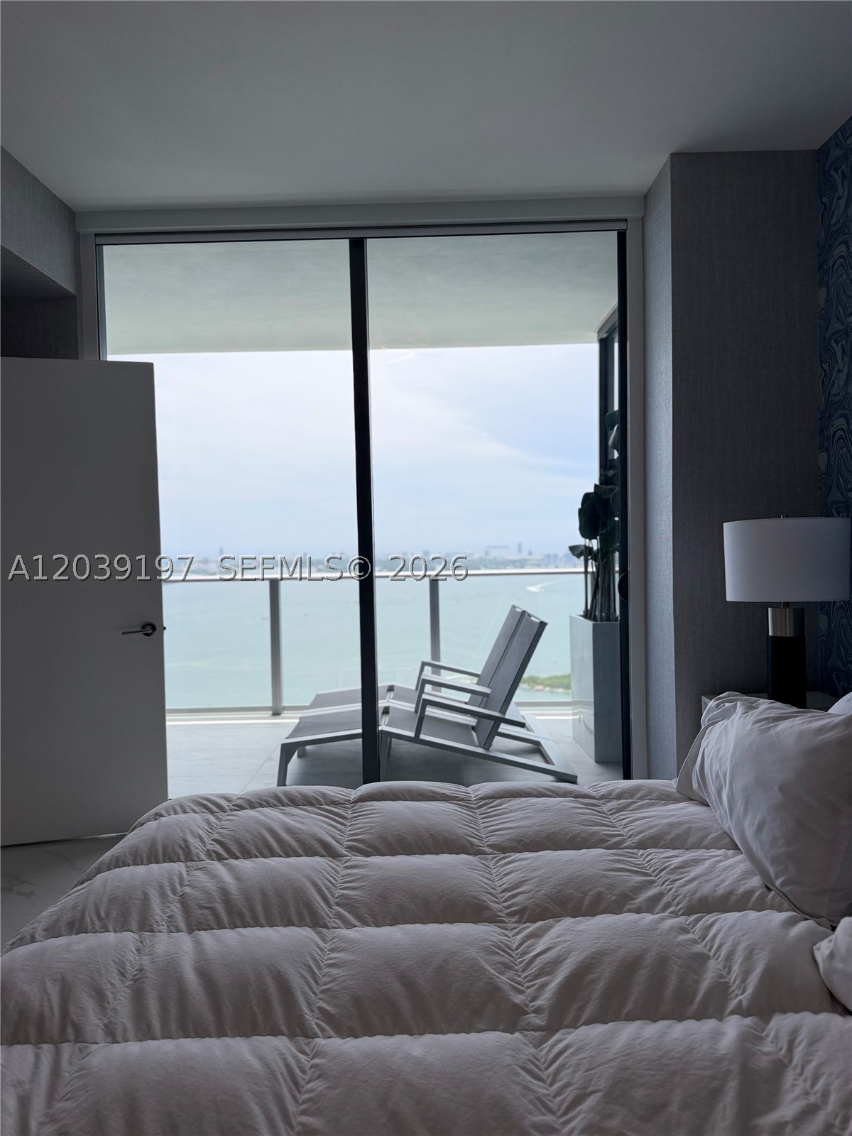 ARIA RESERVE SOUTH CONDO - Residential Lease