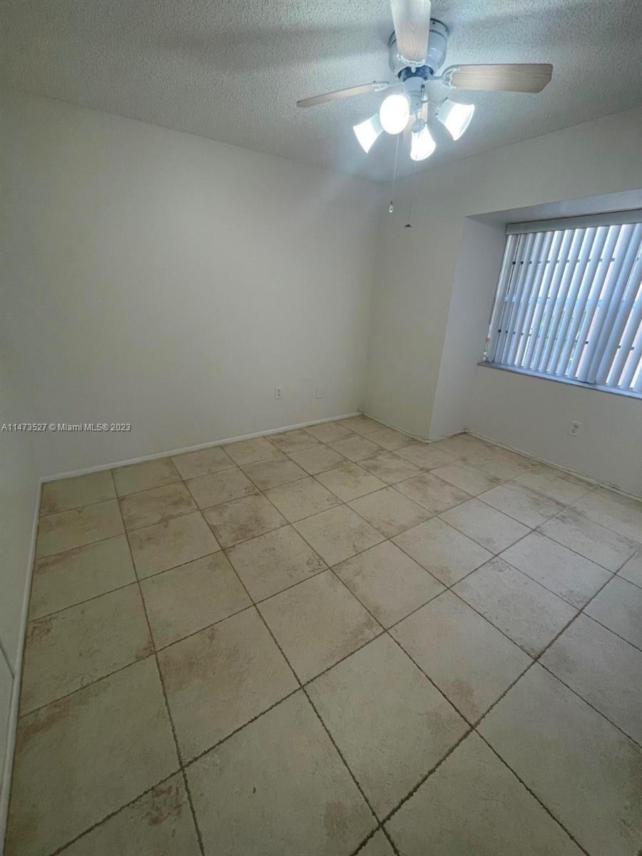 KINGS CREEK SOUTH CONDO - Residential Lease