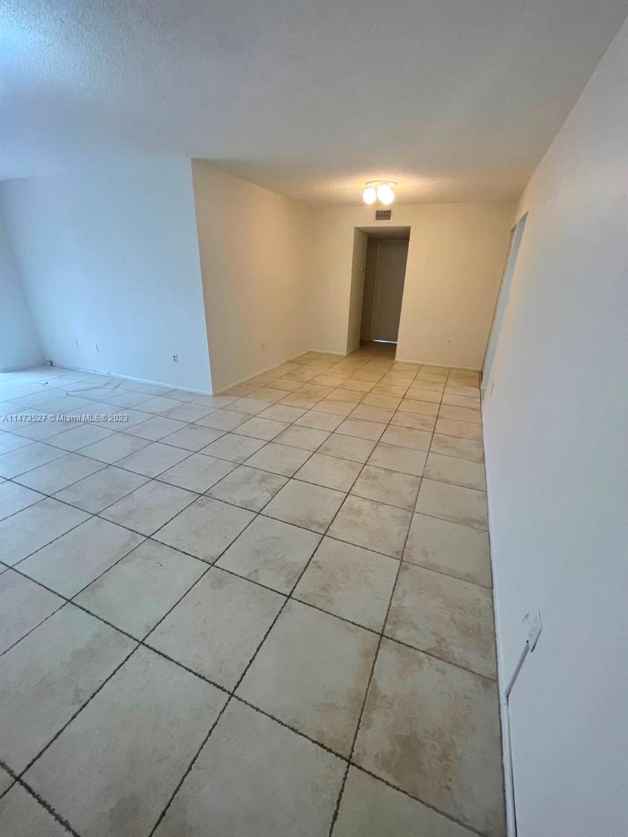 KINGS CREEK SOUTH CONDO - Residential Lease