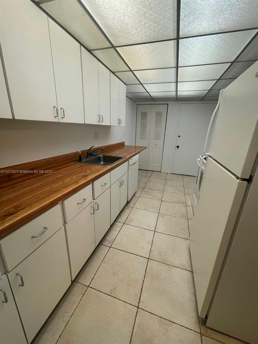 KINGS CREEK SOUTH CONDO - Residential Lease