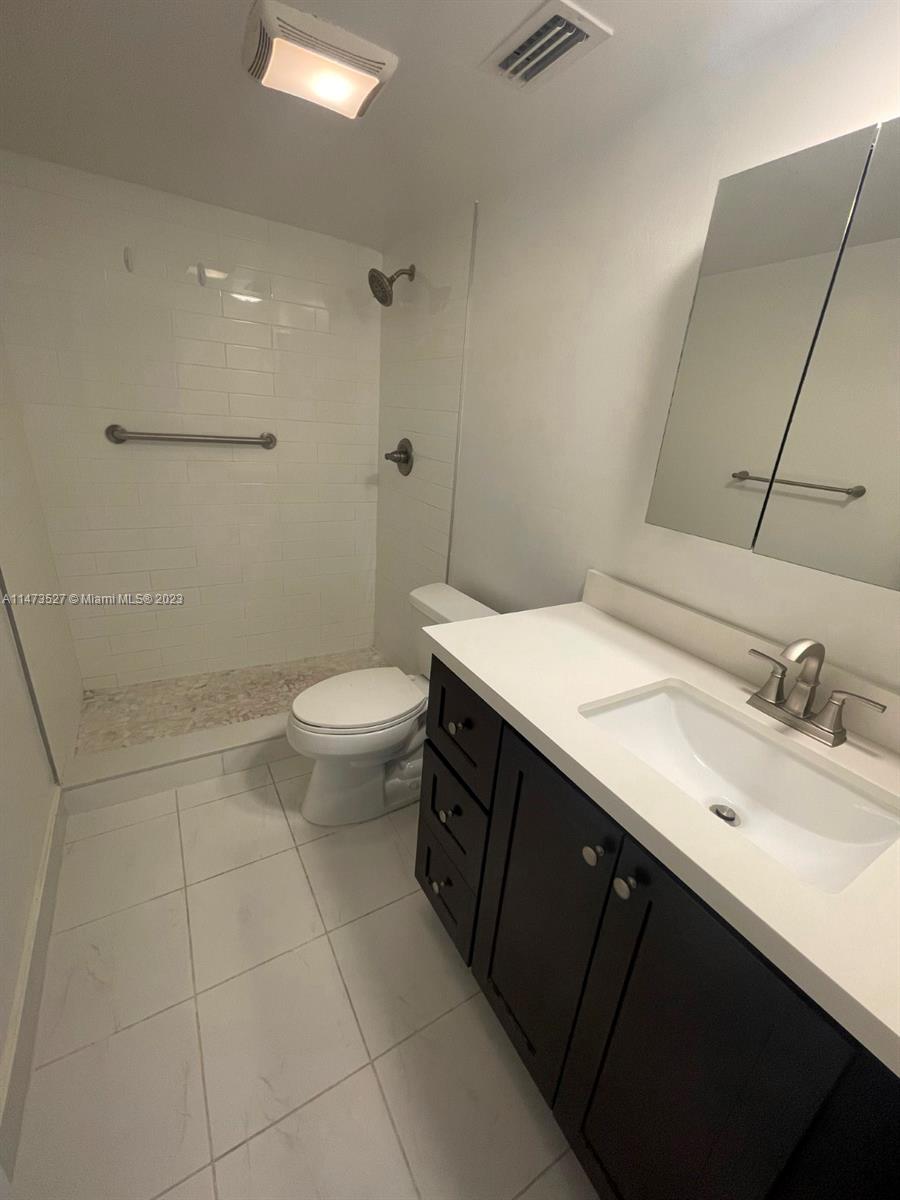 KINGS CREEK SOUTH CONDO - Residential Lease