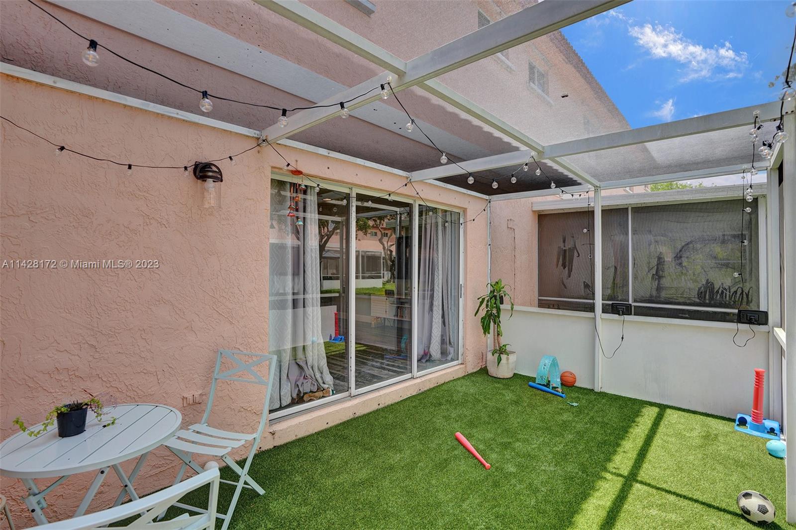 CHAPEL TRAIL II - Residential Lease