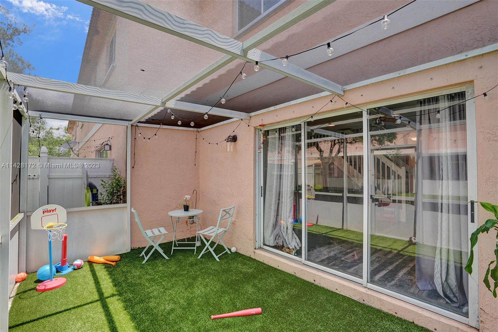 CHAPEL TRAIL II - Residential Lease