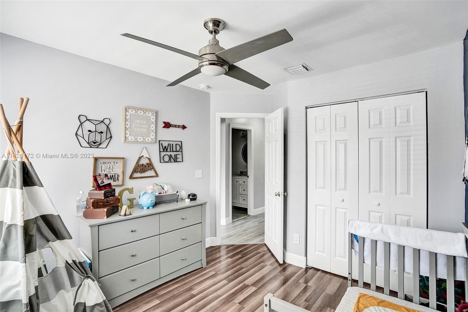 CHAPEL TRAIL II - Residential Lease