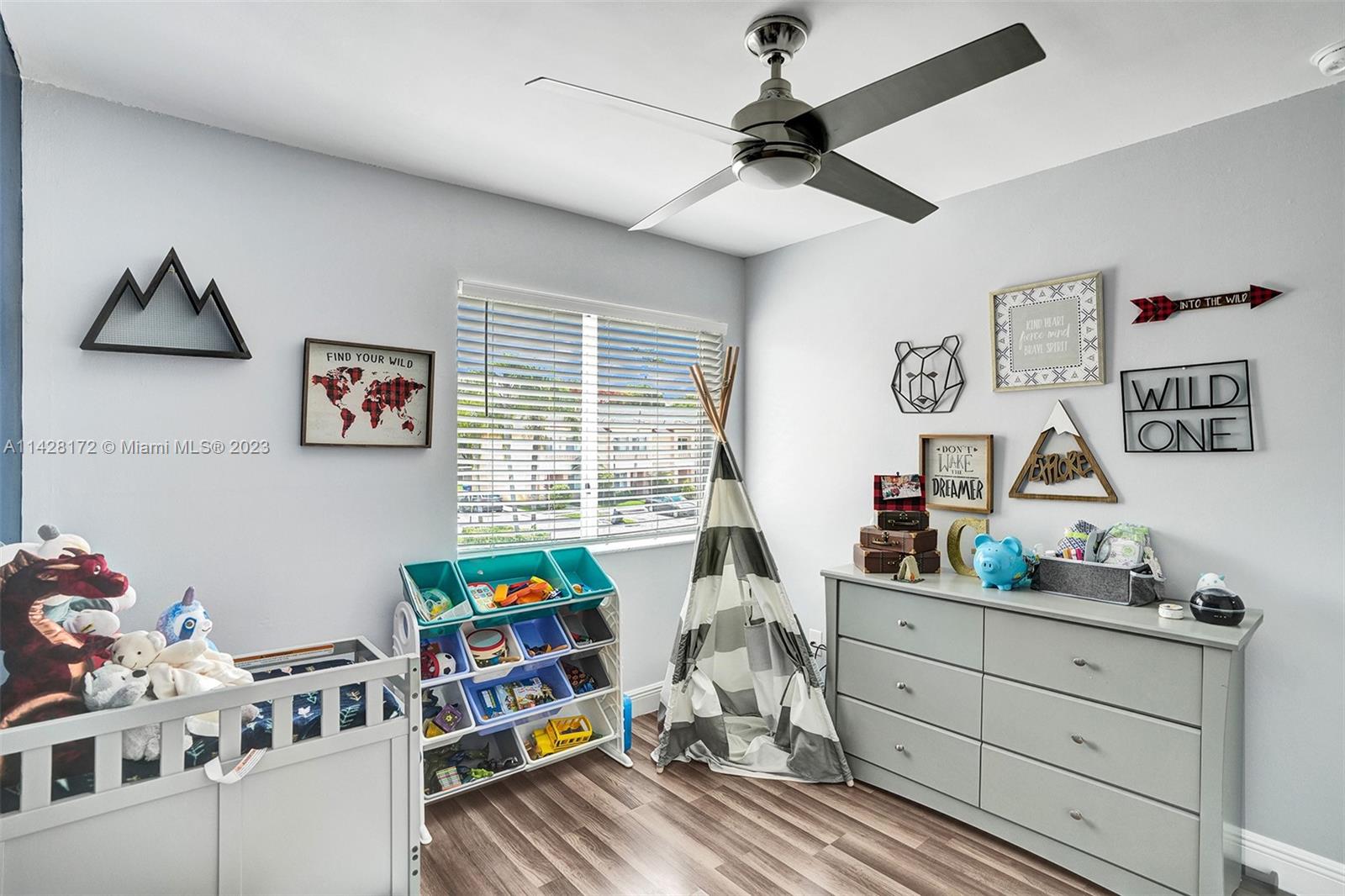 CHAPEL TRAIL II - Residential Lease
