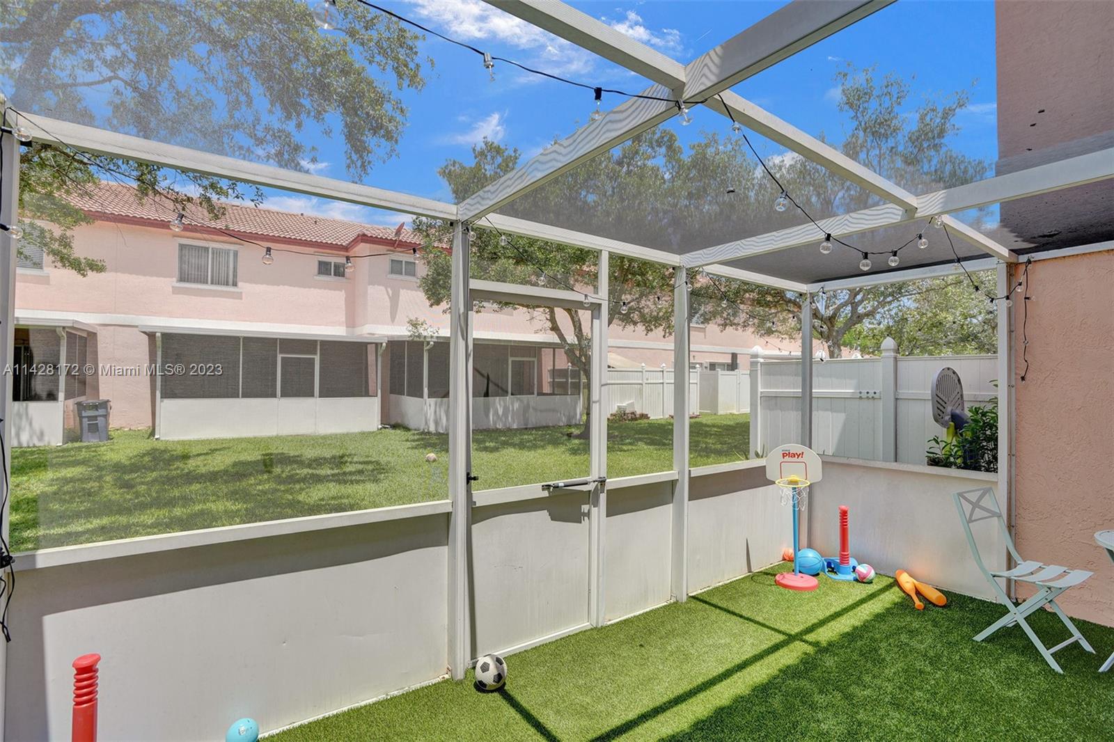CHAPEL TRAIL II - Residential Lease