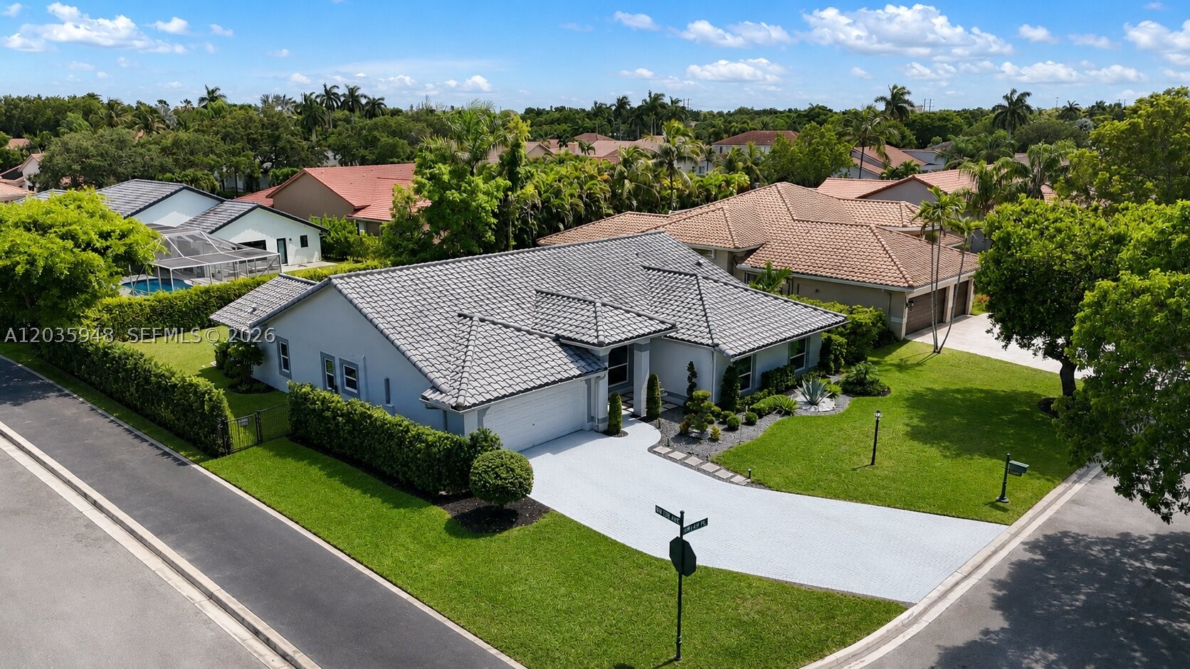 KENSINGTON - Residential