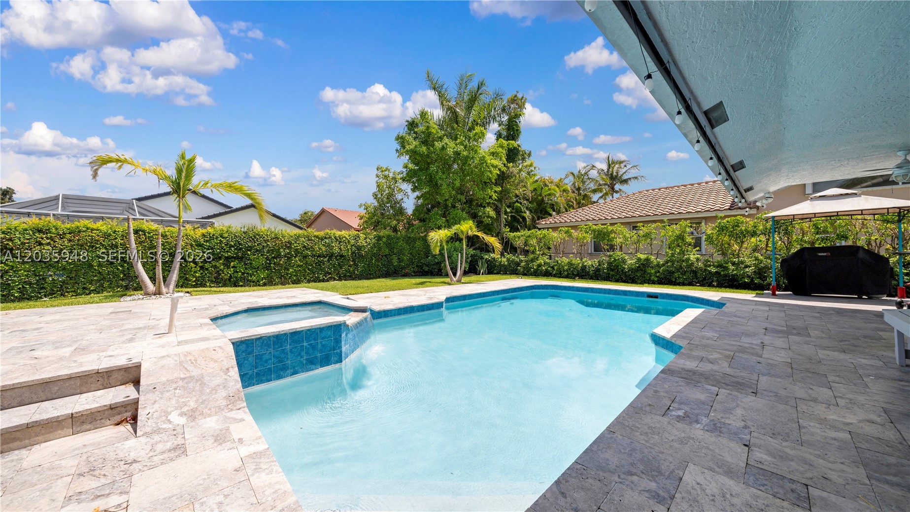 KENSINGTON - Residential