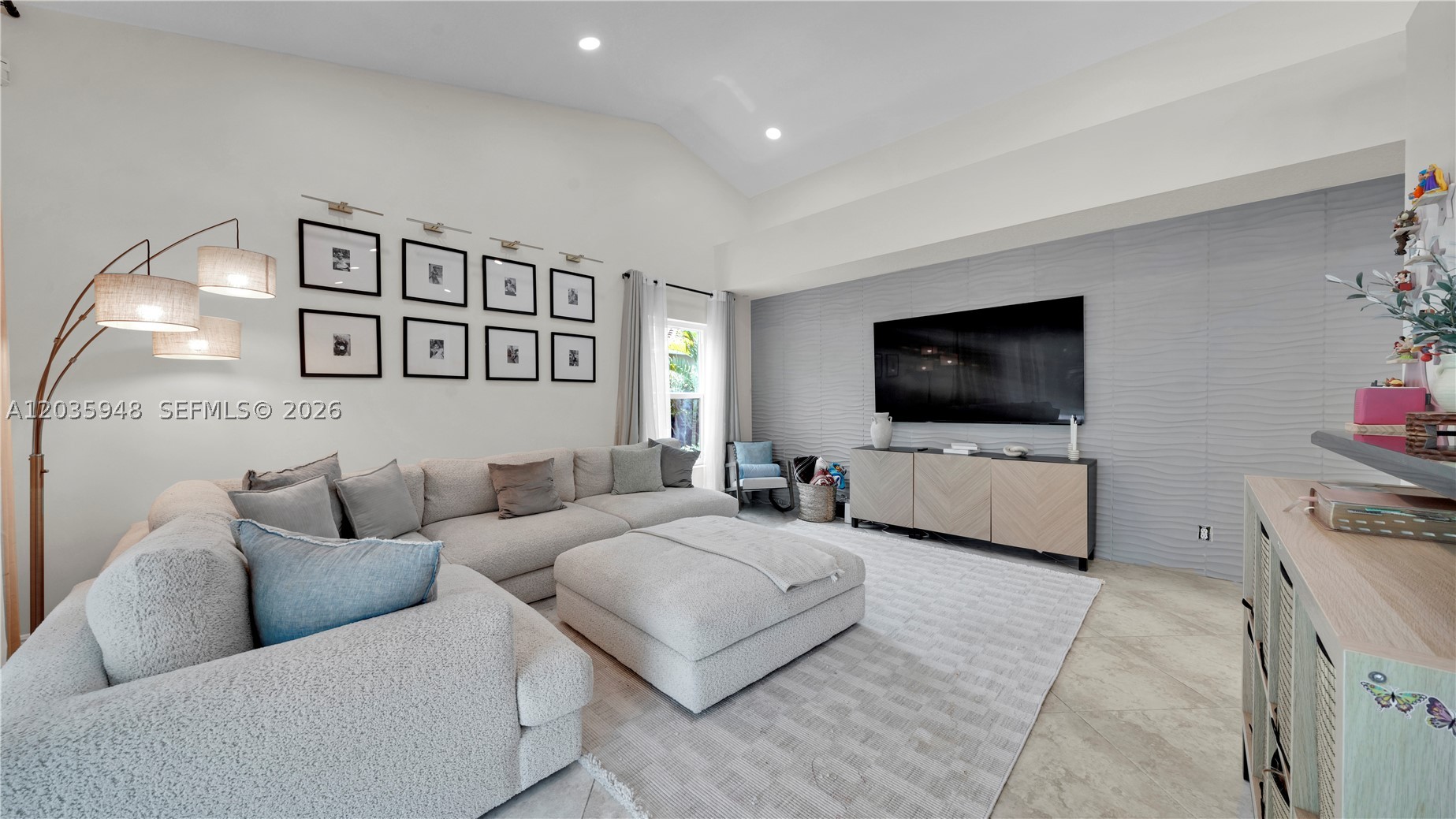KENSINGTON - Residential