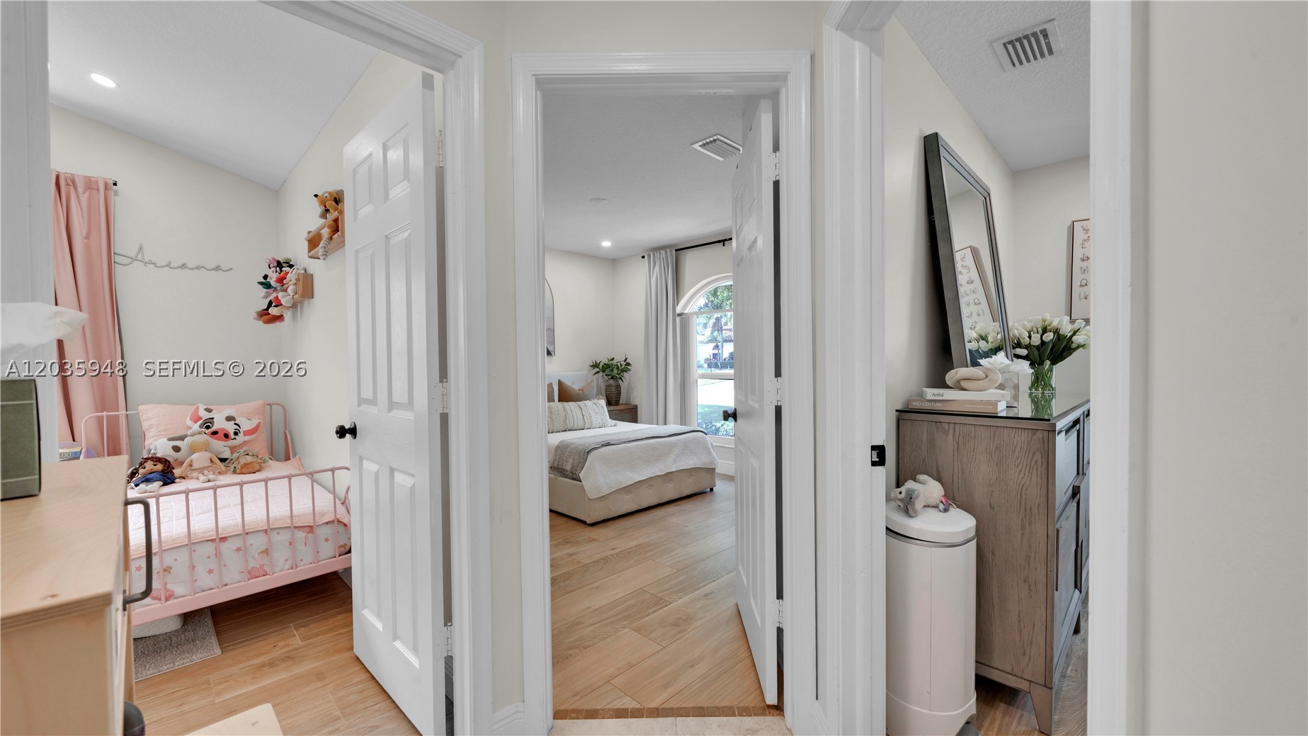KENSINGTON - Residential