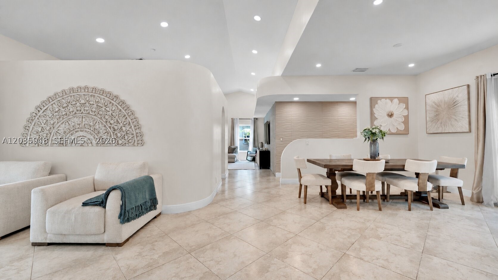 KENSINGTON - Residential