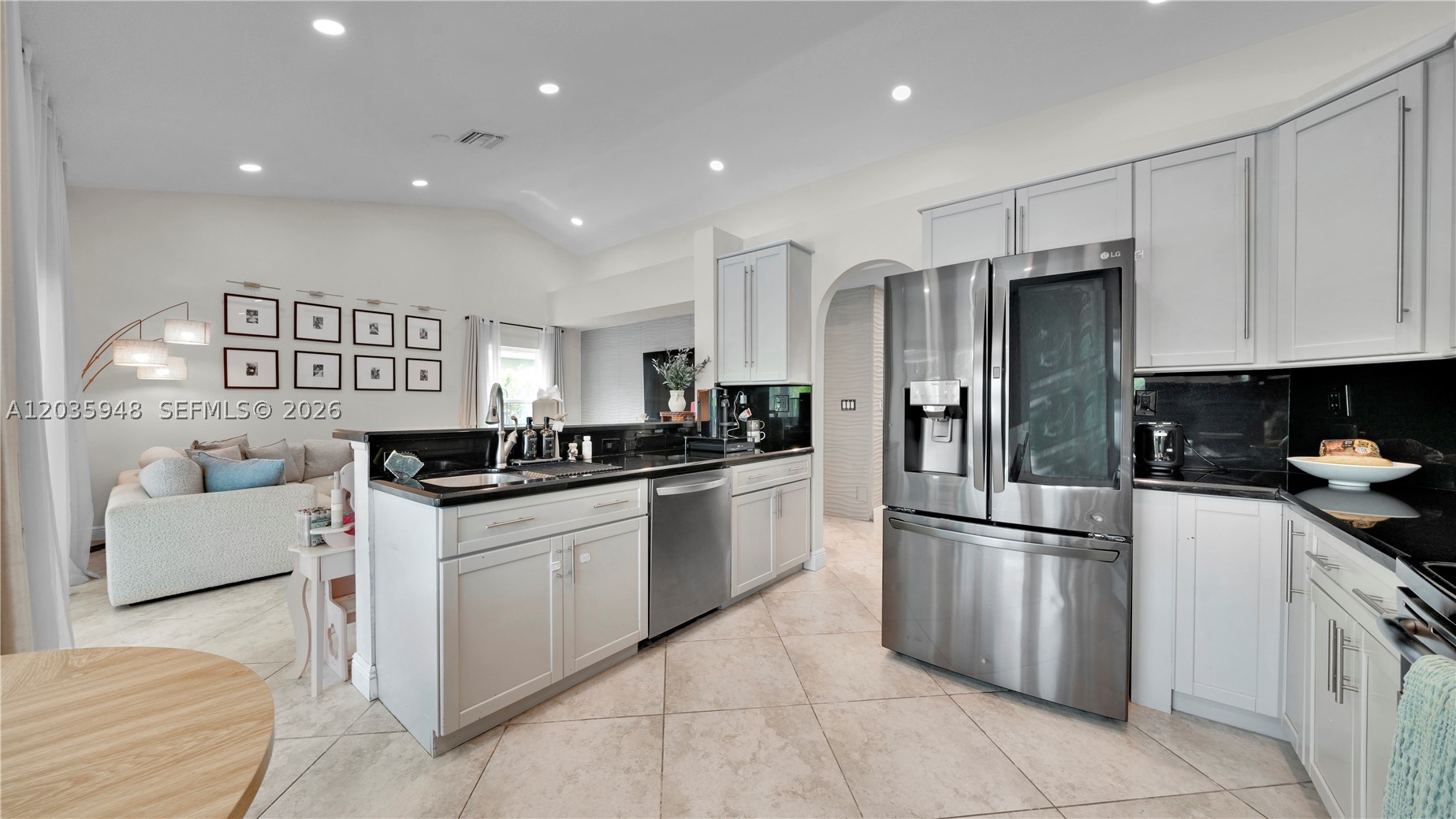 KENSINGTON - Residential