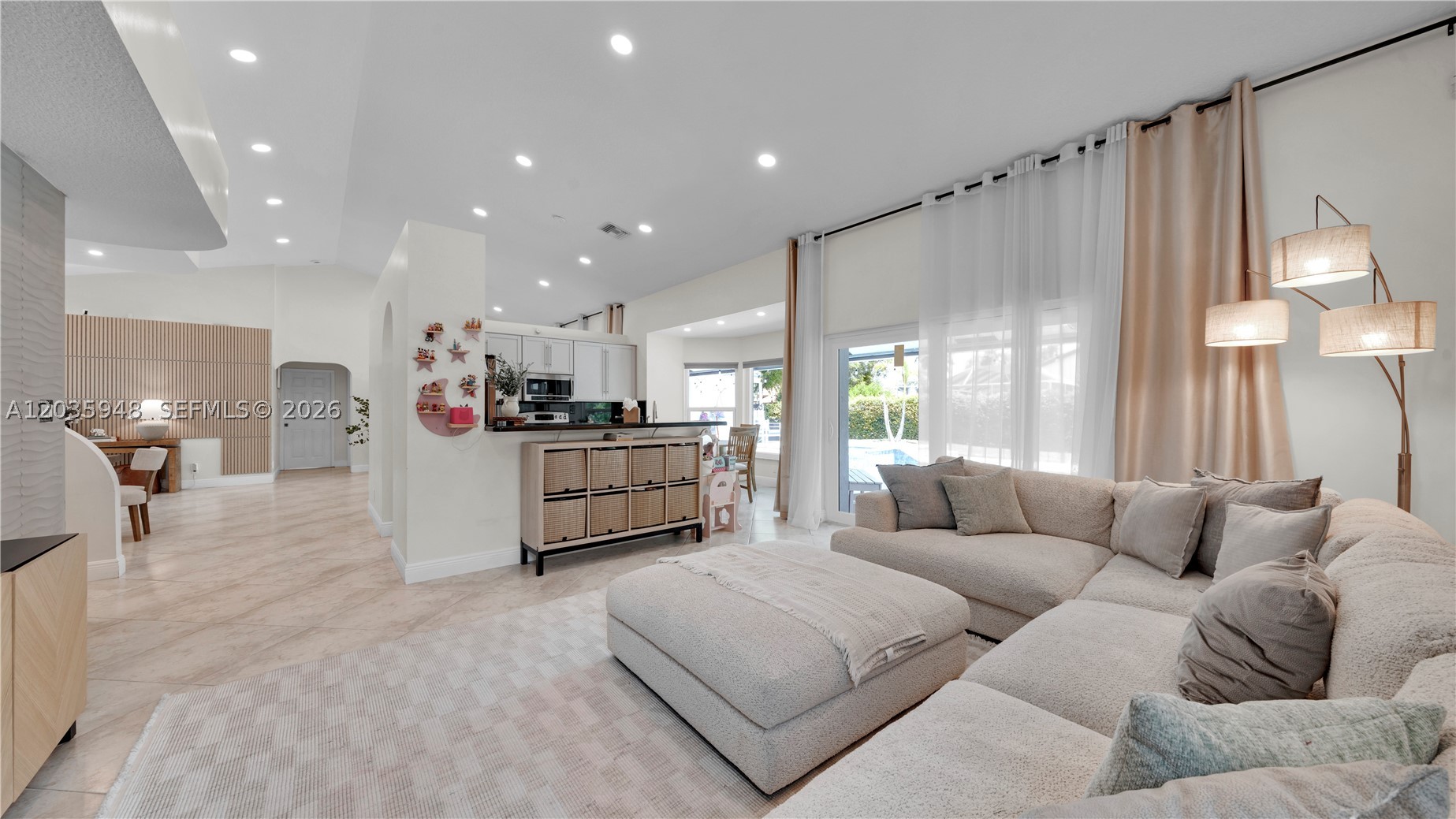 KENSINGTON - Residential