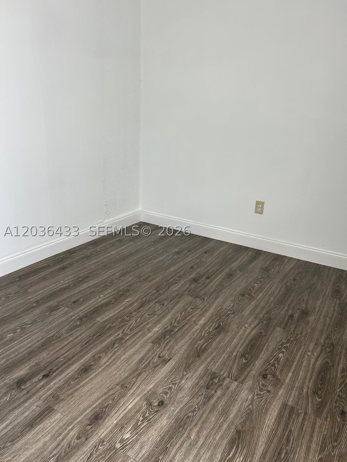 MONACO ESTATES AT KENDALL - Residential Lease