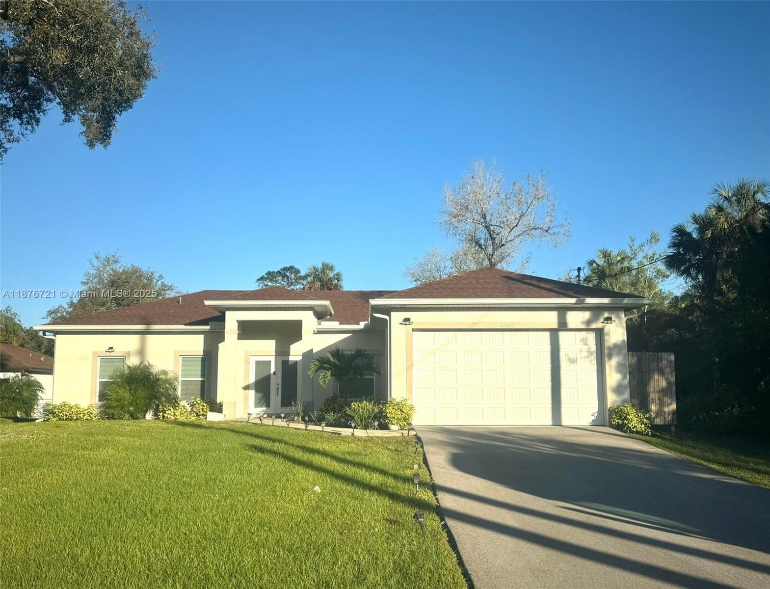 GOLDEN GATE ESTATES - Residential