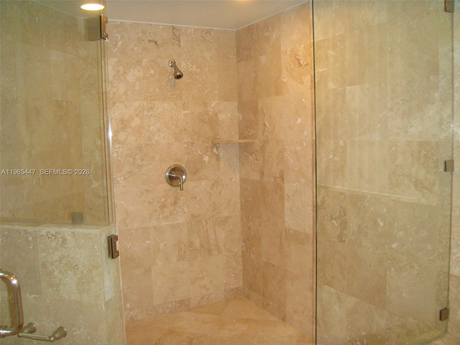 DUO COMDOMINIUM EAST - Residential Lease
