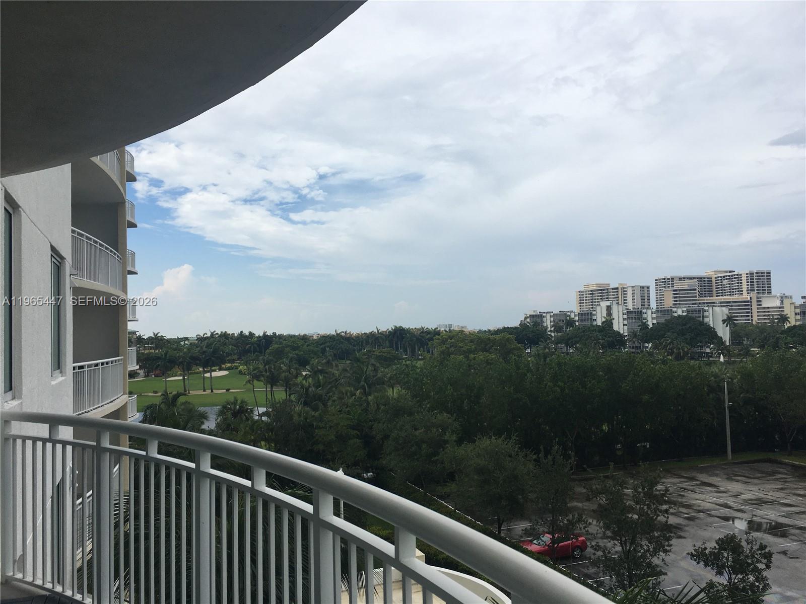 DUO COMDOMINIUM EAST - Residential Lease