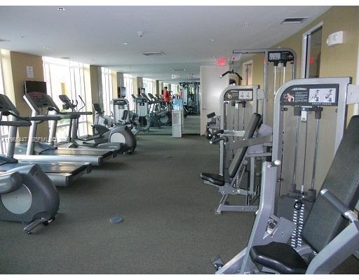 DUO COMDOMINIUM EAST - Residential Lease