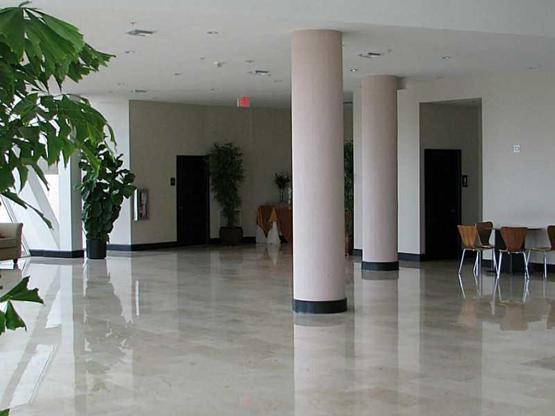 EUROSUITES - Residential Lease