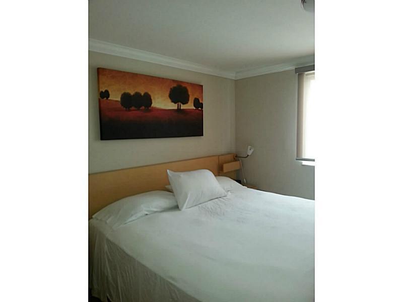 EUROSUITES - Residential Lease