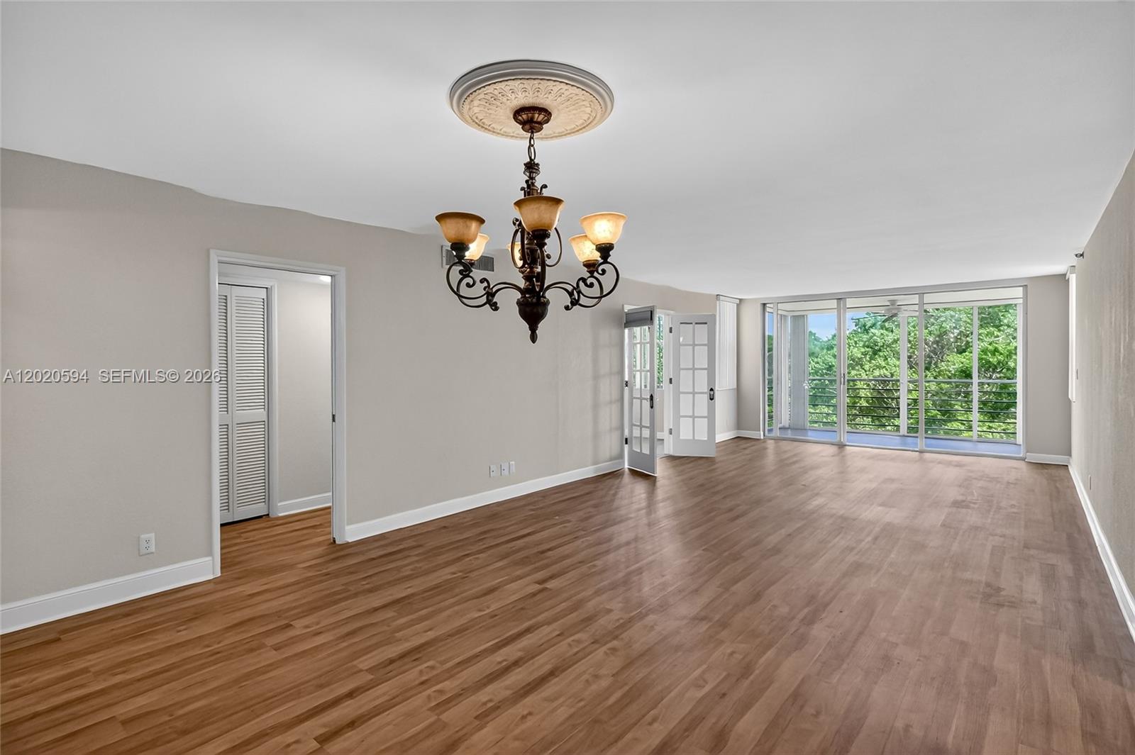 NO 104 PALM-AIRE COUNTRY - Residential