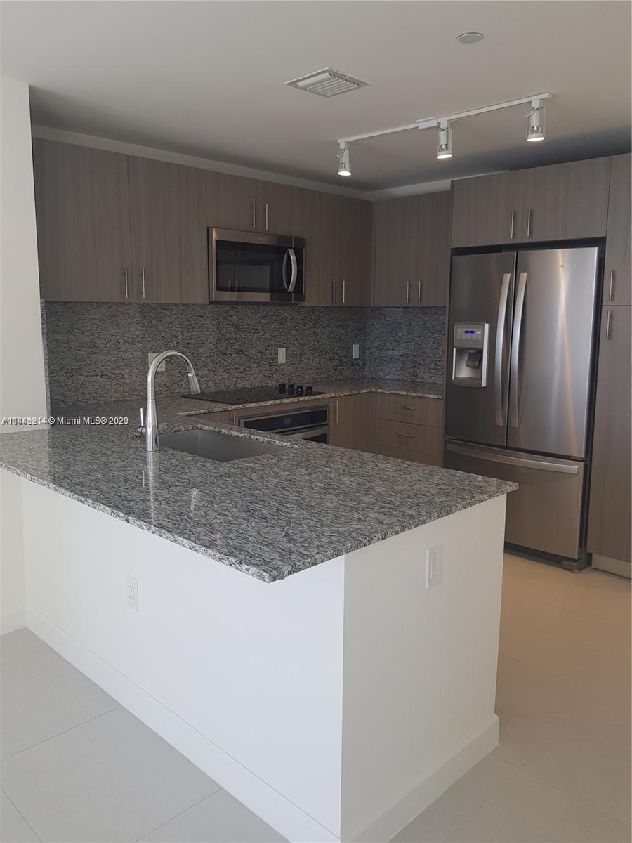 5350 PARK CONDO - Residential Lease