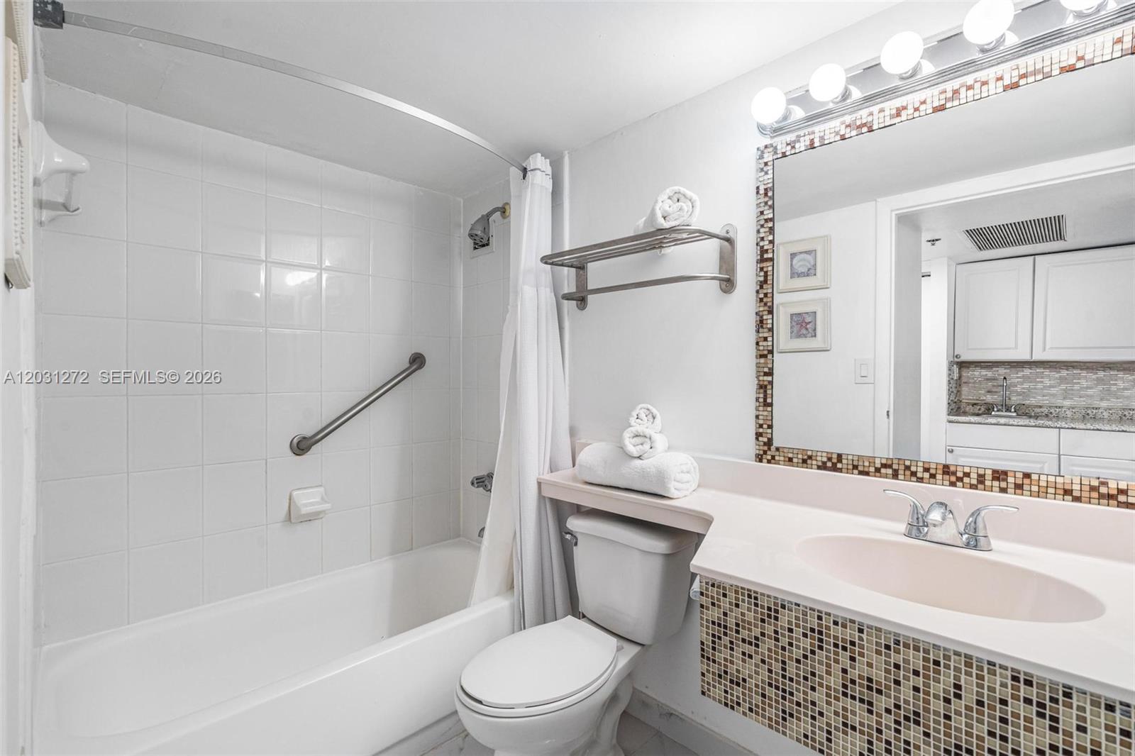 THE AVENTURA BEACH CLUB C - Residential