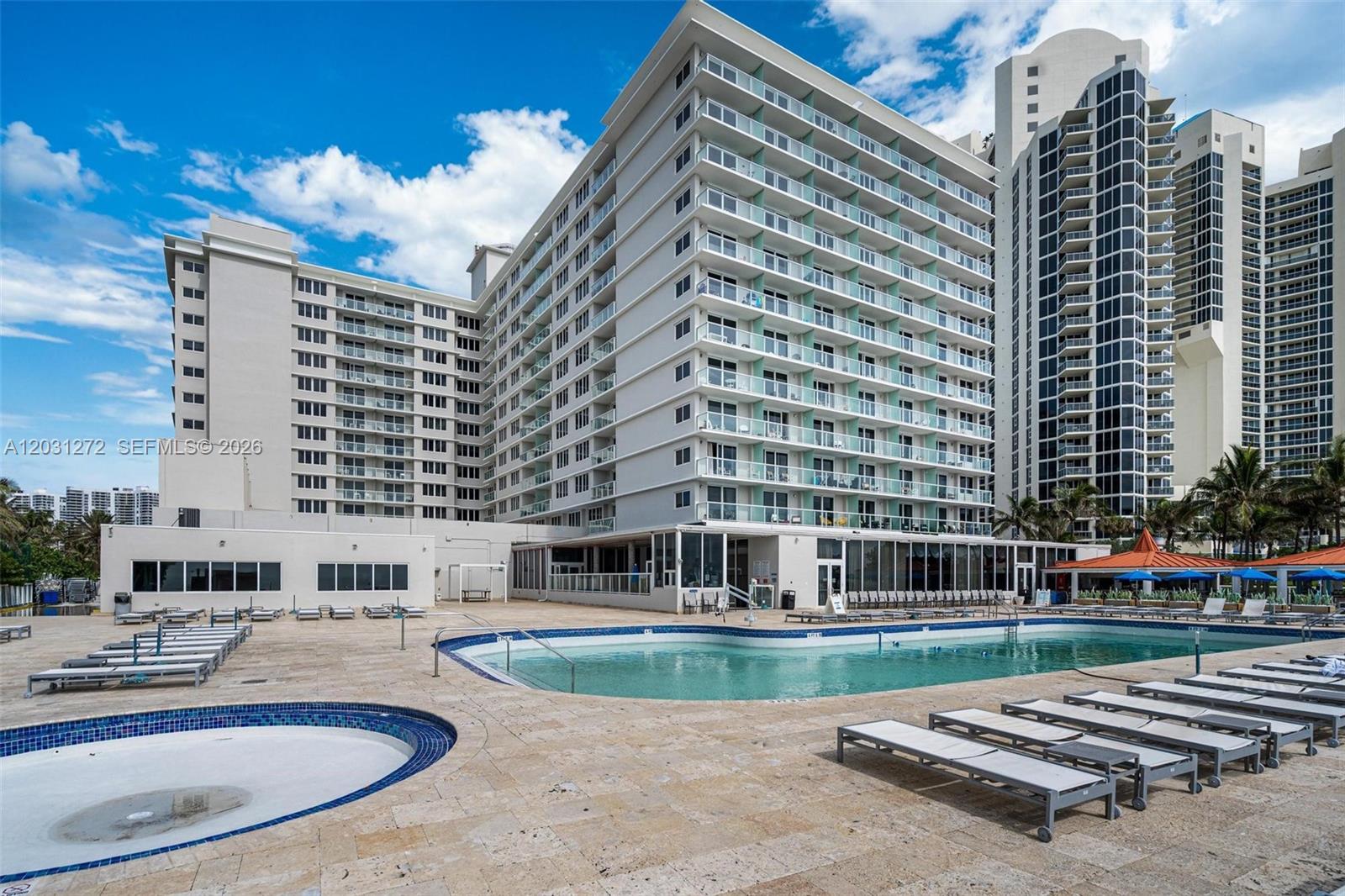 Fully furnished beachfront studio in prestigious Sunny Isles Beach. Enjoy your own luxurious oceanside retreat while benefiting from lucrative daily rental income. The perfect combination of personal enjoyment, flexibility, and investment potential in one of South Florida's most desirable destinations.