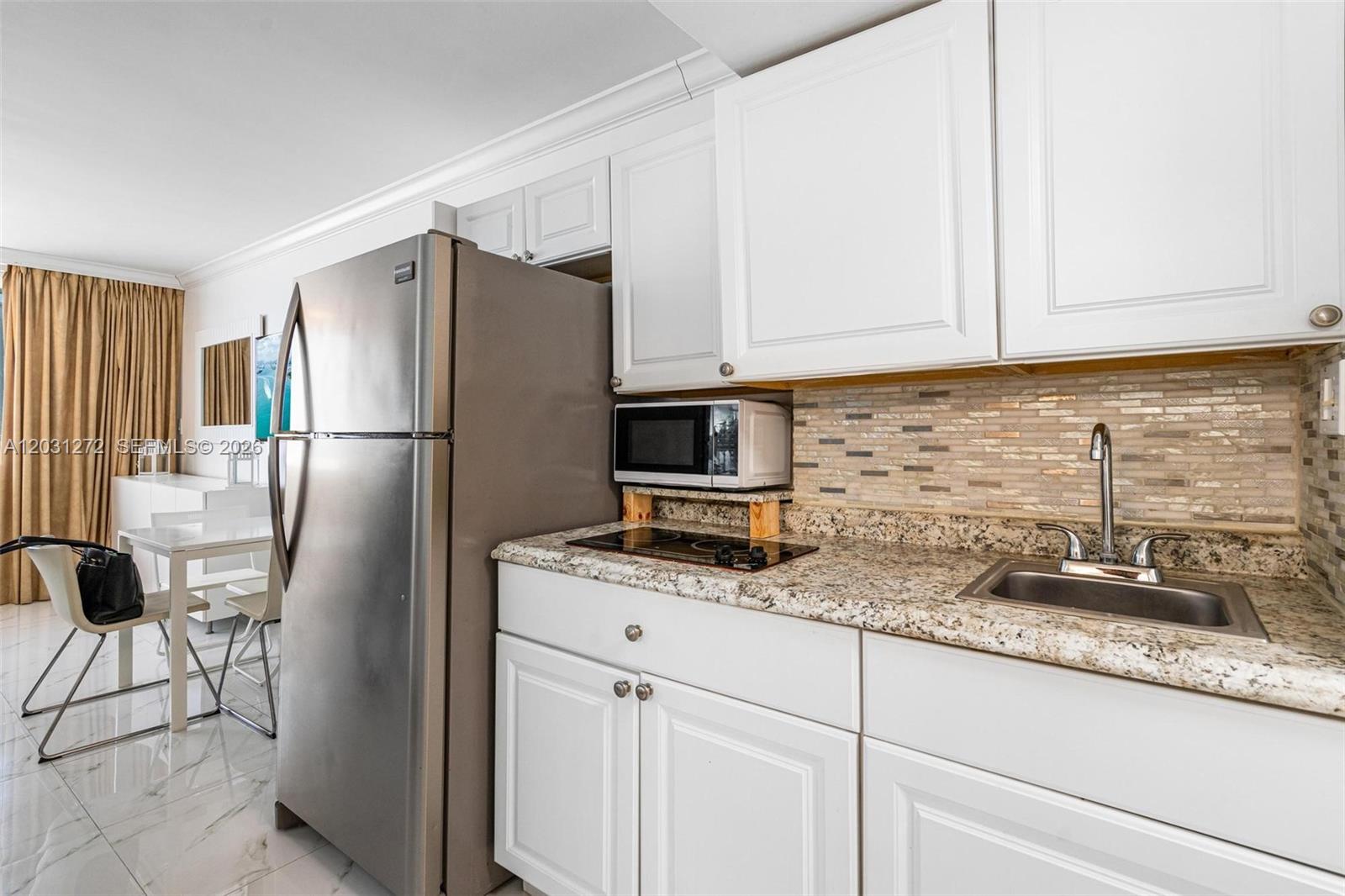 THE AVENTURA BEACH CLUB C - Residential