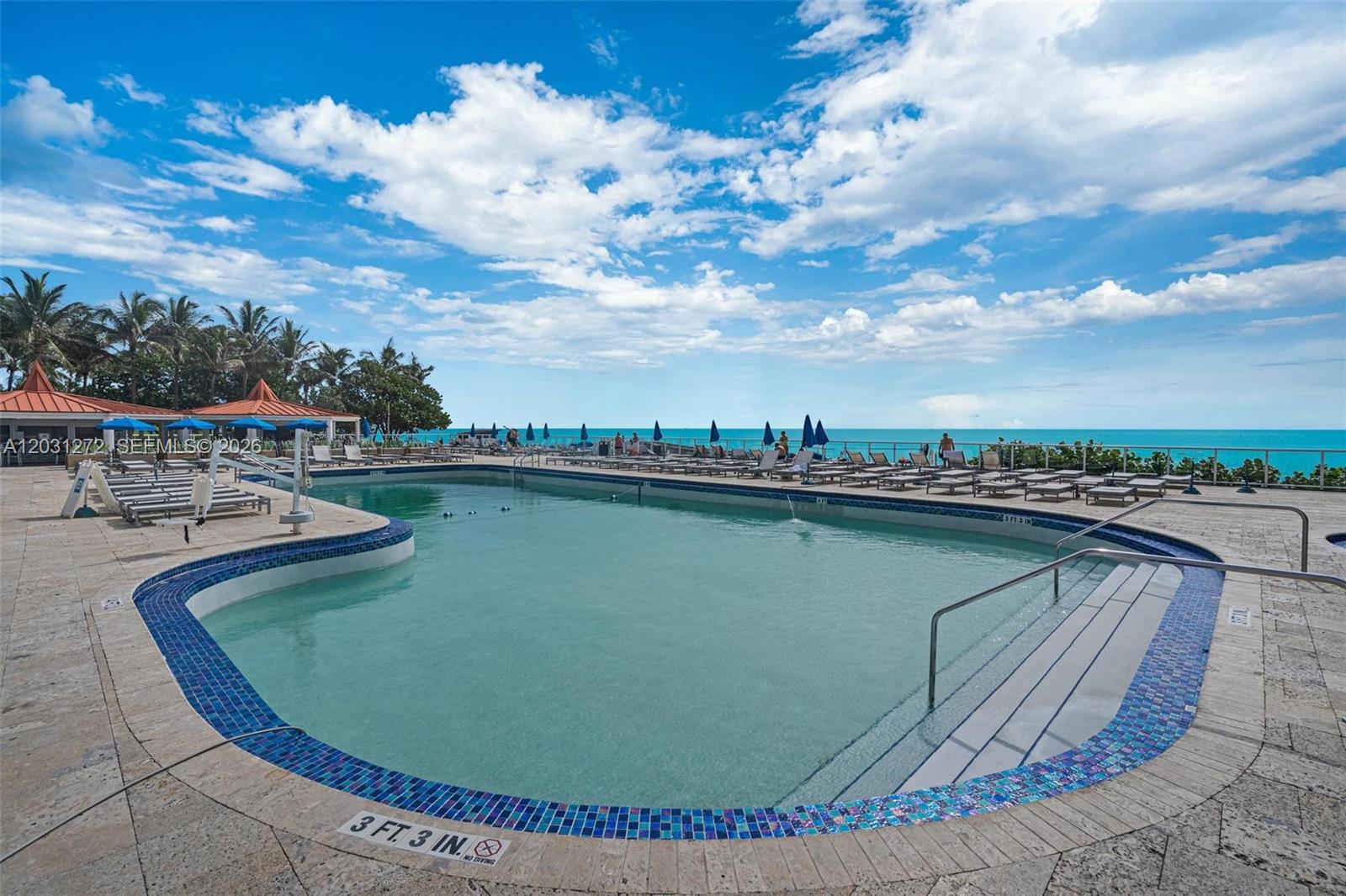 THE AVENTURA BEACH CLUB C - Residential