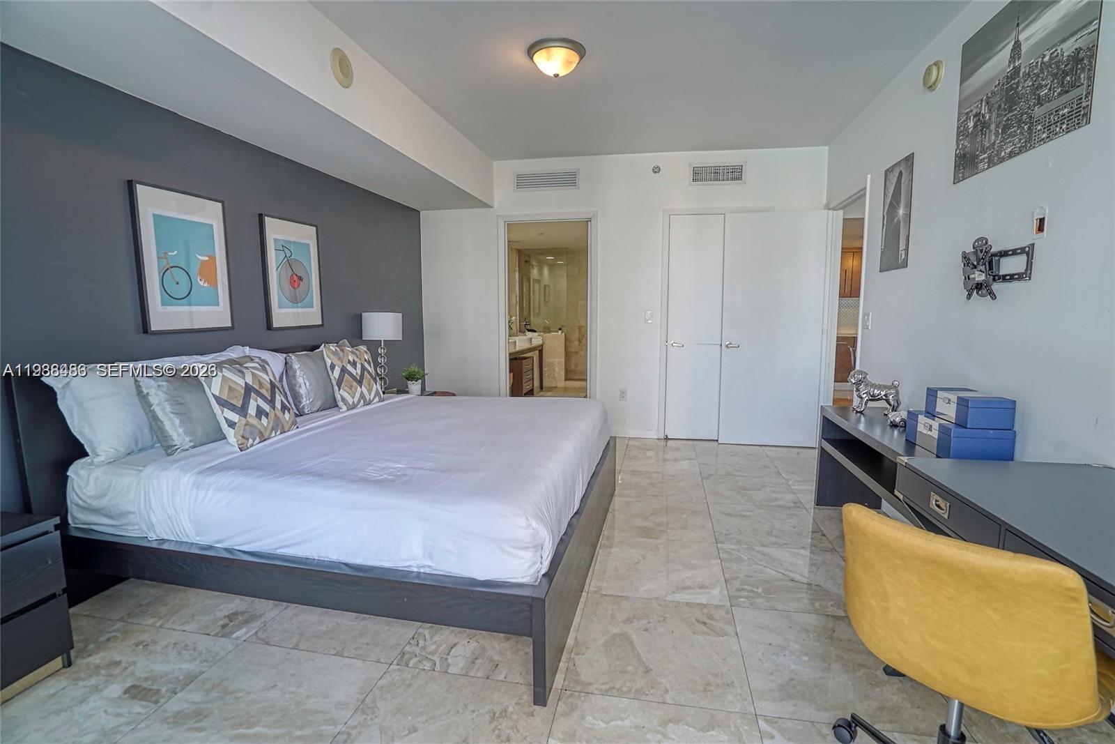 ICON BRICKELL CONDO NO 3 - Residential