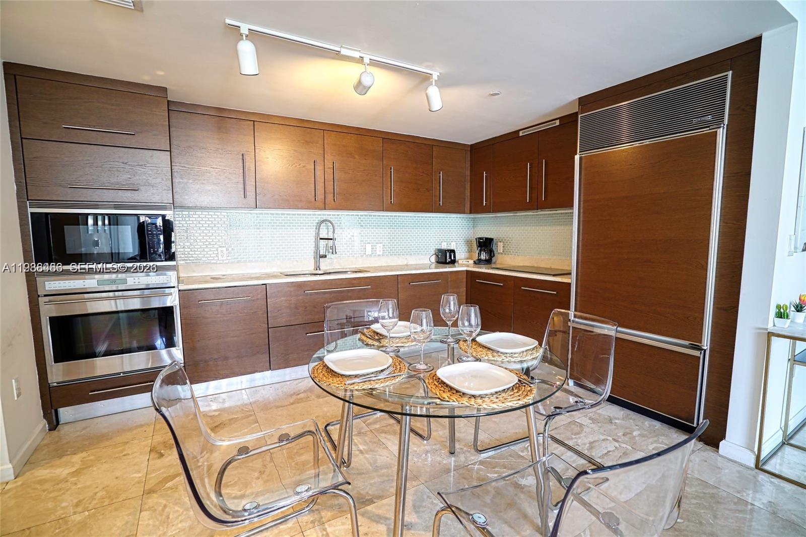 ICON BRICKELL CONDO NO 3 - Residential