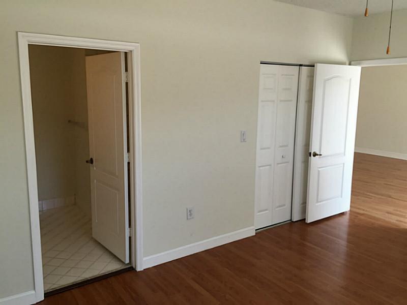 FOREST LAKES COUNTRY GARD - Residential Lease