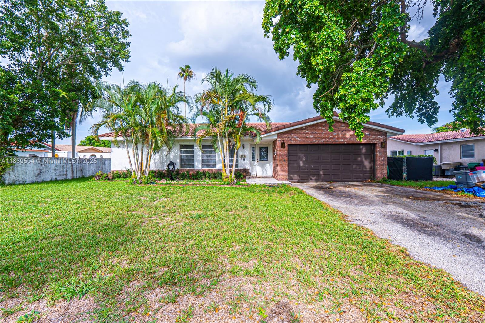 Welcome to your ideal family home! This charming & spacious home is perfect for a growing family, wonderful starter home, waiting to make it your own. The thoughtful layout places the primary room & additional room on one side of the home, ensuring privacy, while 3 additional bedrooms & a bathroom located on the opposite side. The expansive living & family rooms are filled w/natural light from large windows, creating a warm, inviting atmosphere. Inside, a versatile additional room, currently a 5th bedroom, offers endless possibilities as an office, movie room, or playroom. Enjoy a large pool & spacious lot w/ample green space. The fully fenced property offers privacy located on a cul-de-sac in a fantastic neighborhood. Don't miss the chance to make this wonderful house your new home! As-Is